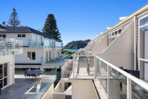 Just Beachy - Mt Maunganui Holiday Home, Mt Maunganui